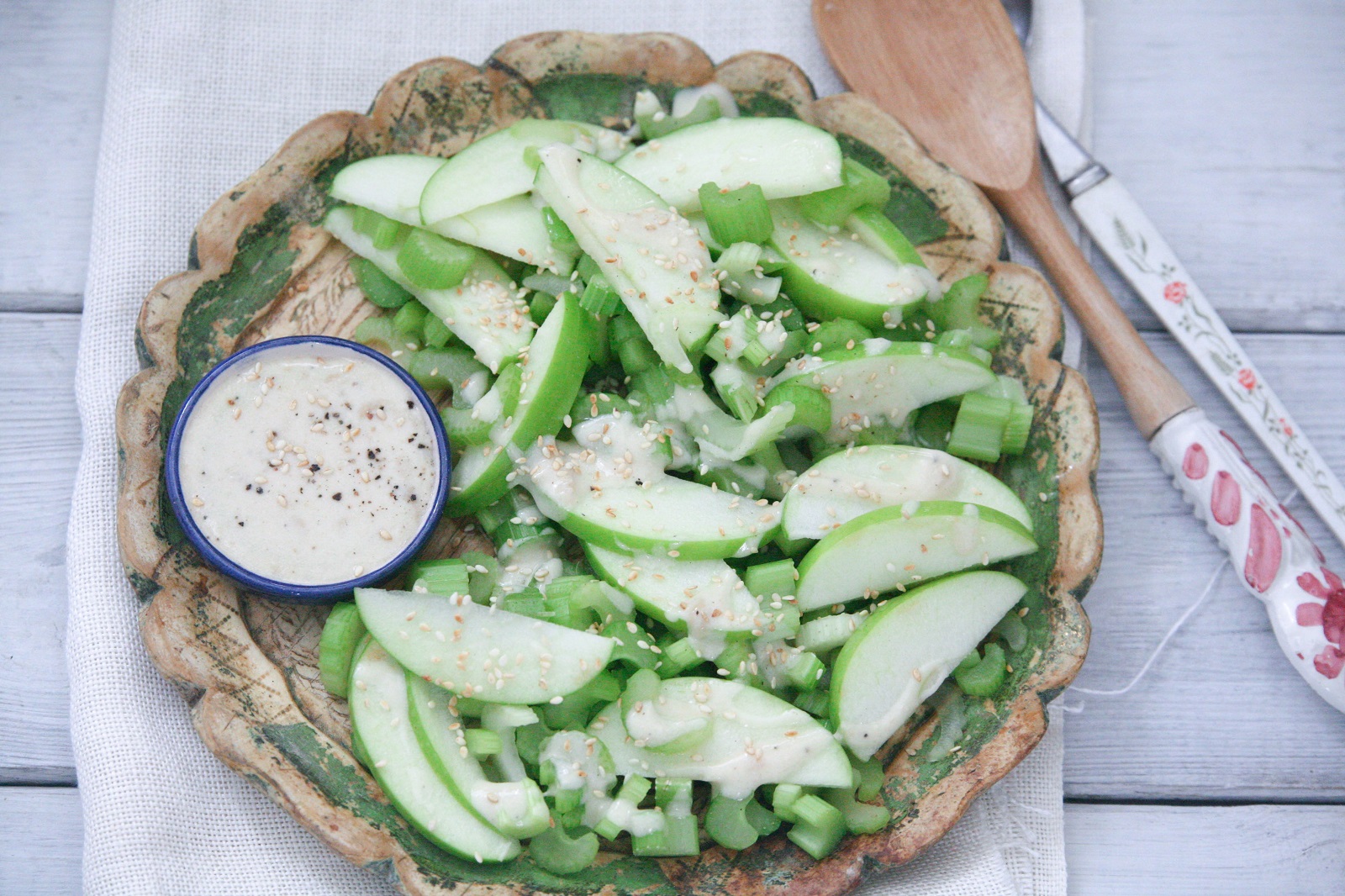 Veggipedia - Celery salad with sesame