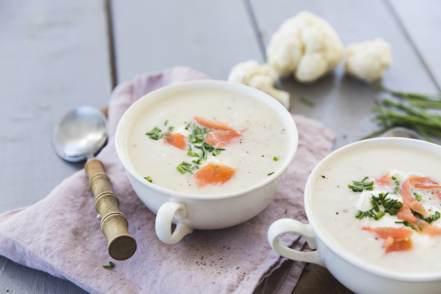 Bloemkoolsoep met gerookte zalm