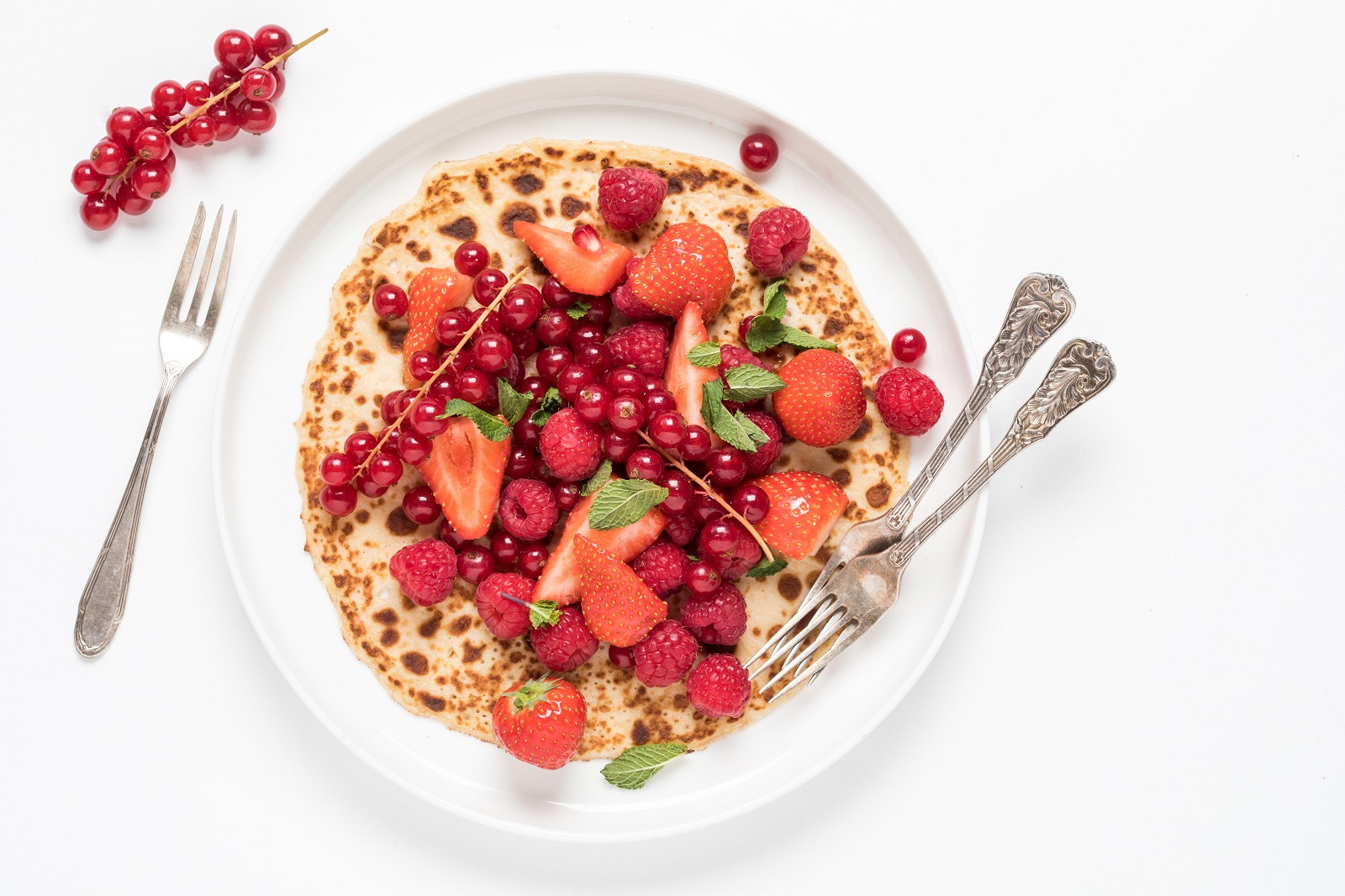 Veggipedia - Fruit wraps with mixed red fruit