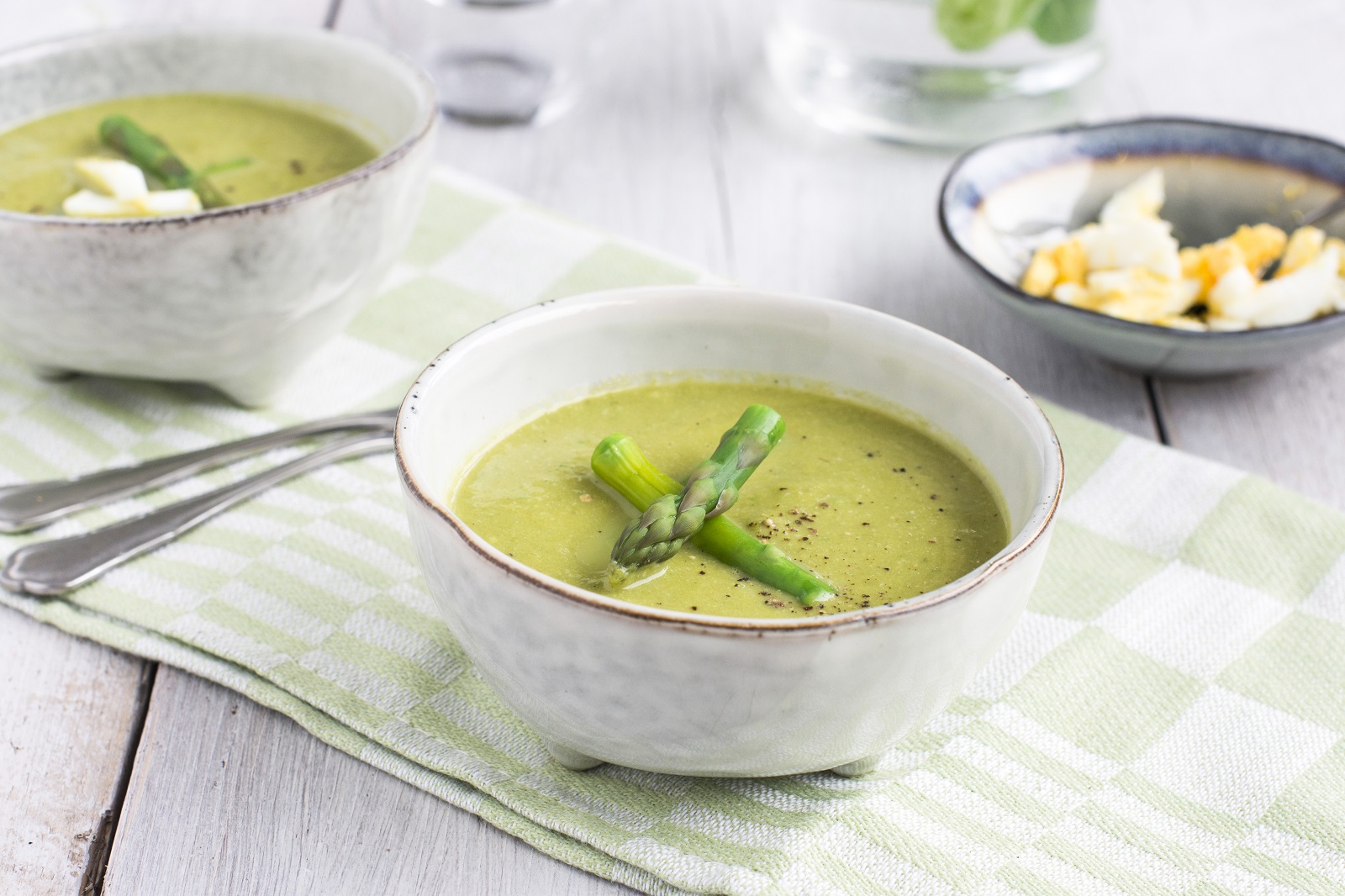 Veggipedia - Green asparagus soup