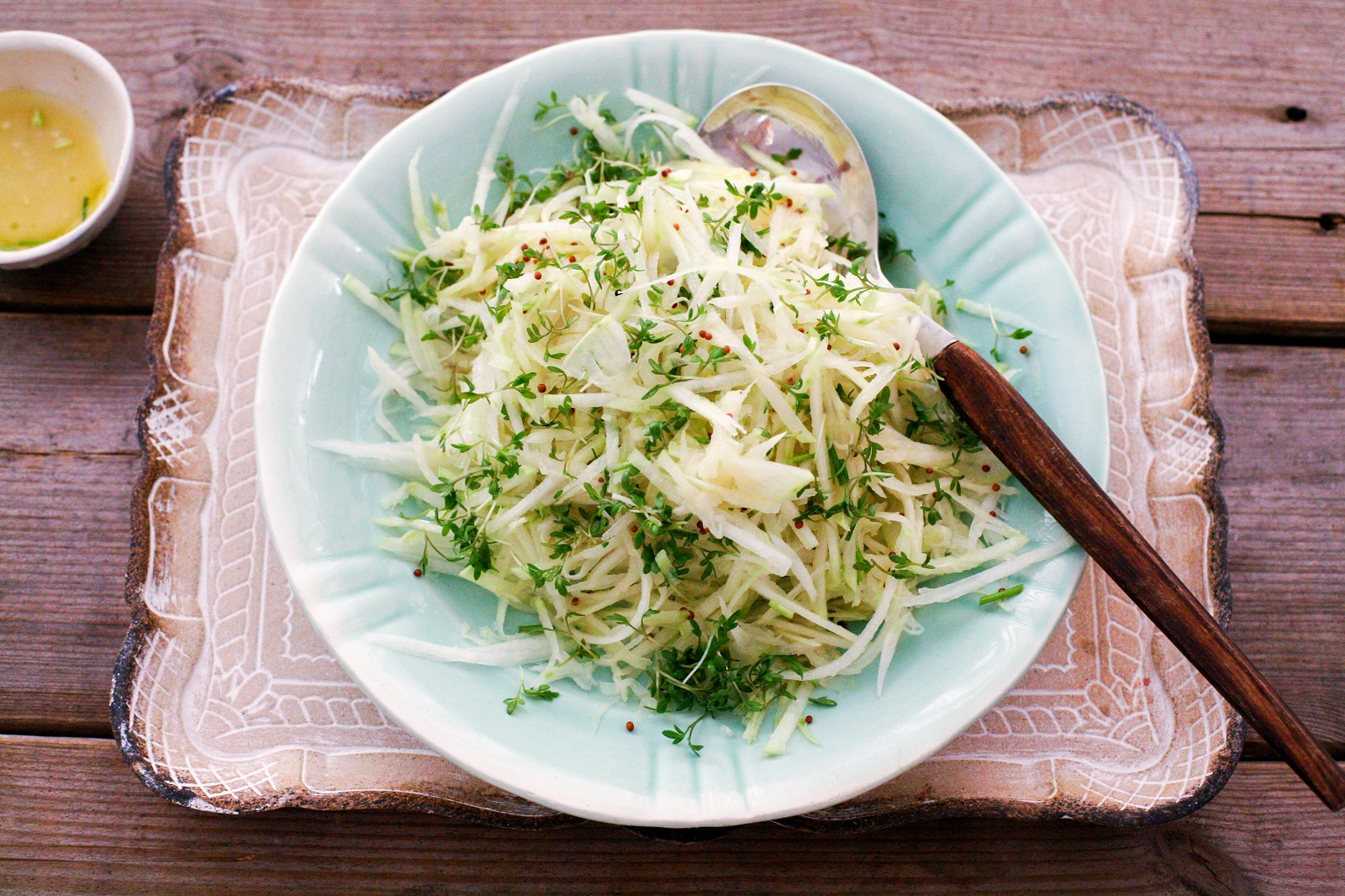 Veggipedia - Kohlrabi salad
