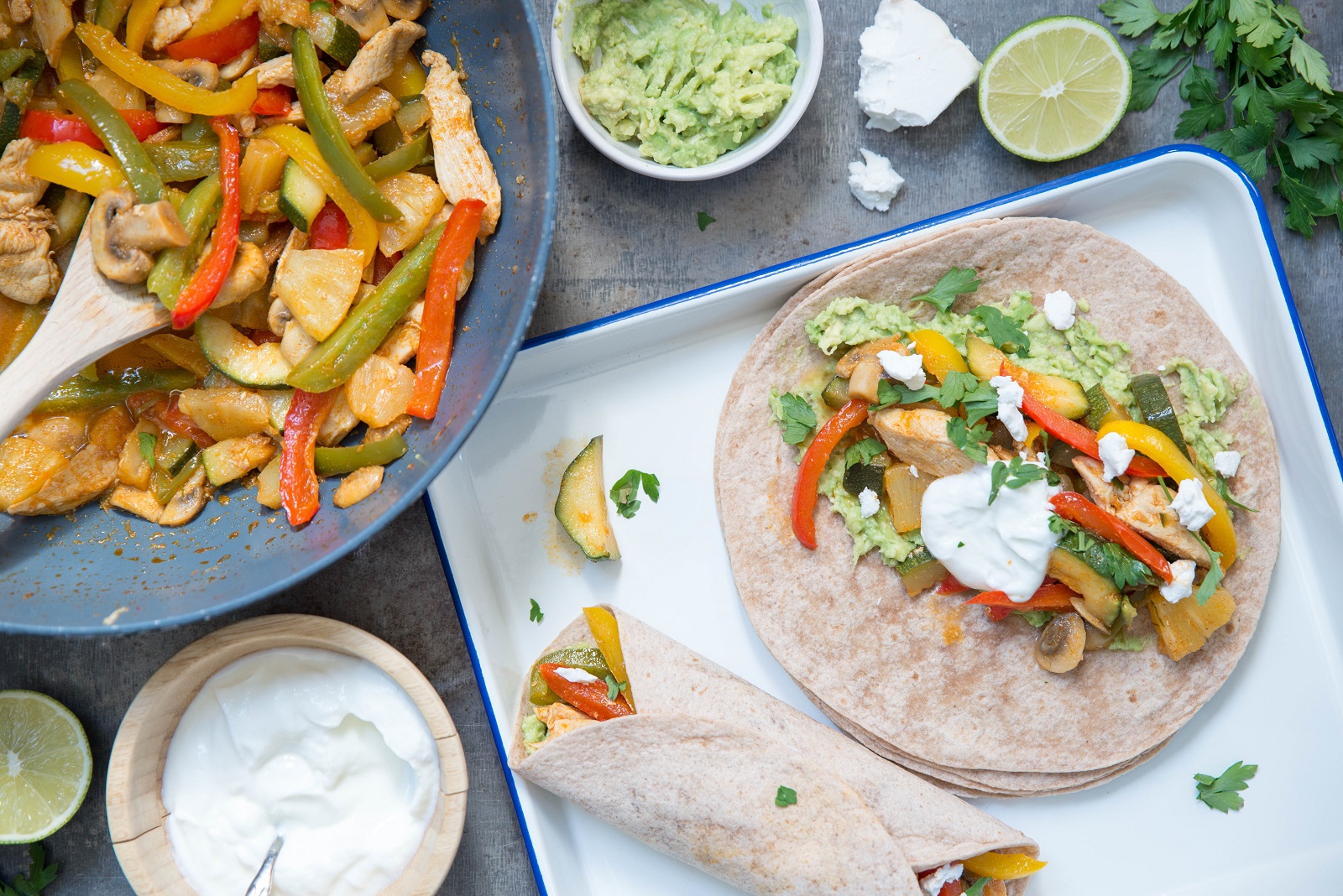 Spicy fajitas with chicken and paprika by Brenda Kookt