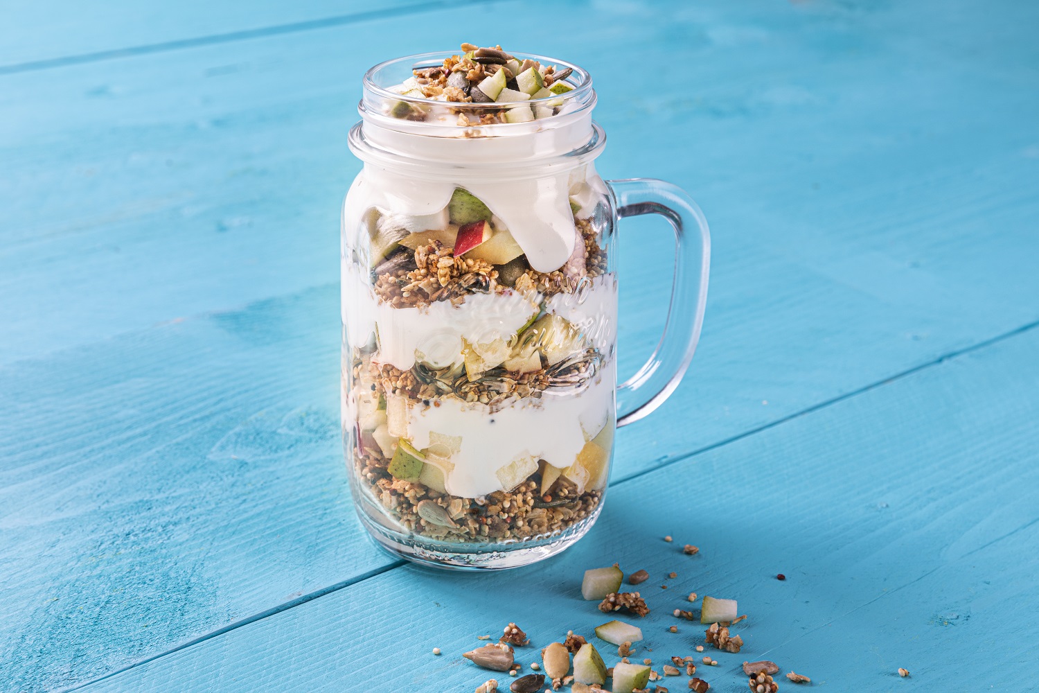 Veggipedia - Breakfast with yoghurt, Migo® Pear and pear granola
