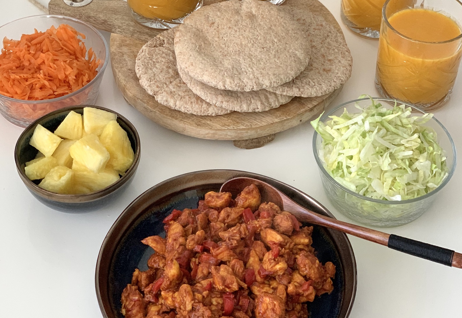 Petas Hawaii mit Karotten-Kürbis-Suppe von den Healthy Dutchies