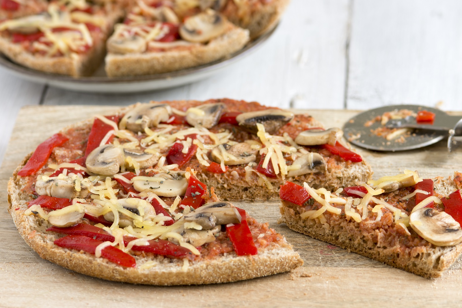 Veggipedia - Quick pizza made of Turkish bread
