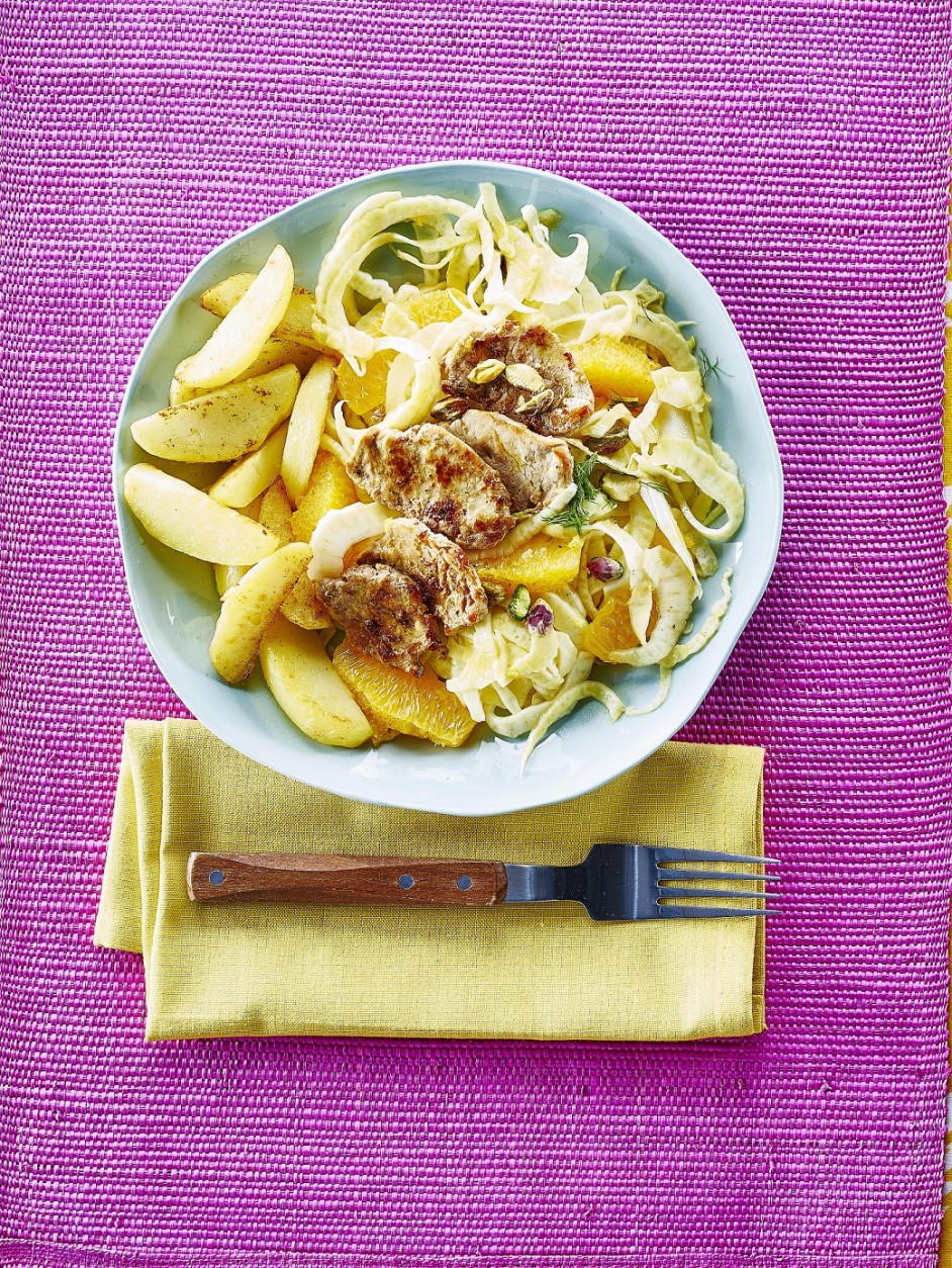 Veggipedia - Salad with pork tenderloin strips and fennel