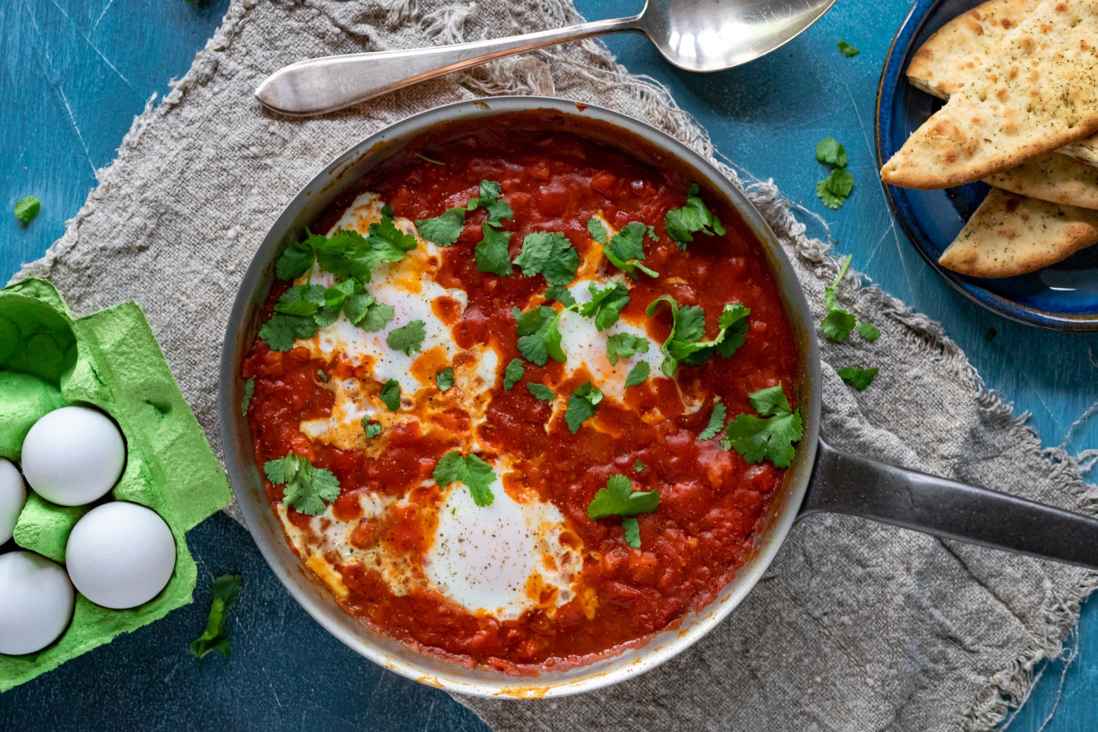 Veggipedia - Shakshuka with carrot and curry madras by Francesca Kookt
