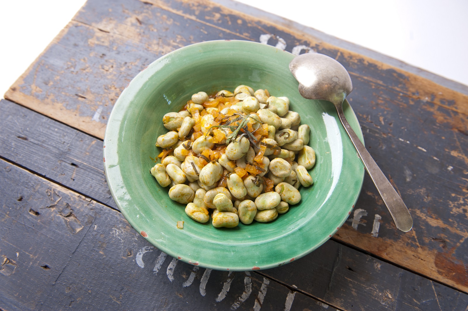 Veggipedia - Broad beans à la Romana