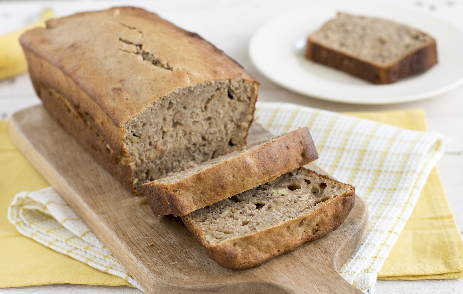 Veggipedia - Banana bread with walnuts