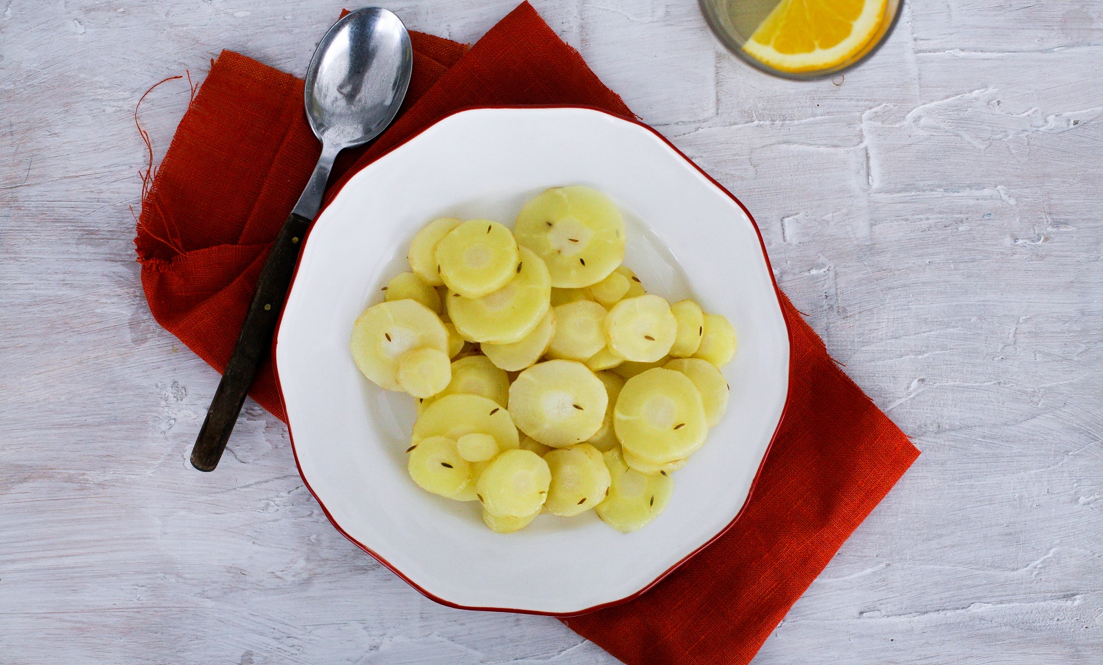Pastinaken mit Kümmel