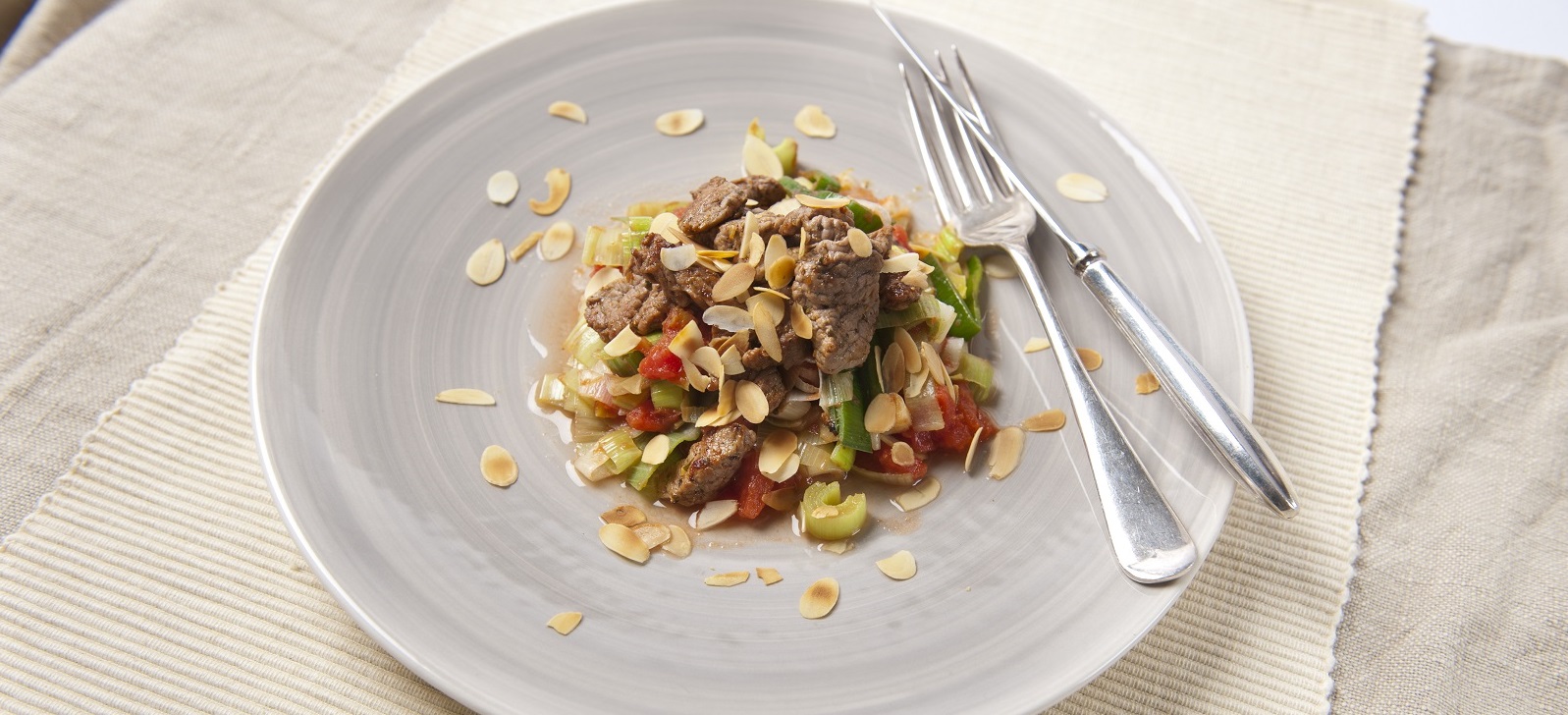 Veggipedia - leek curry with beef strips