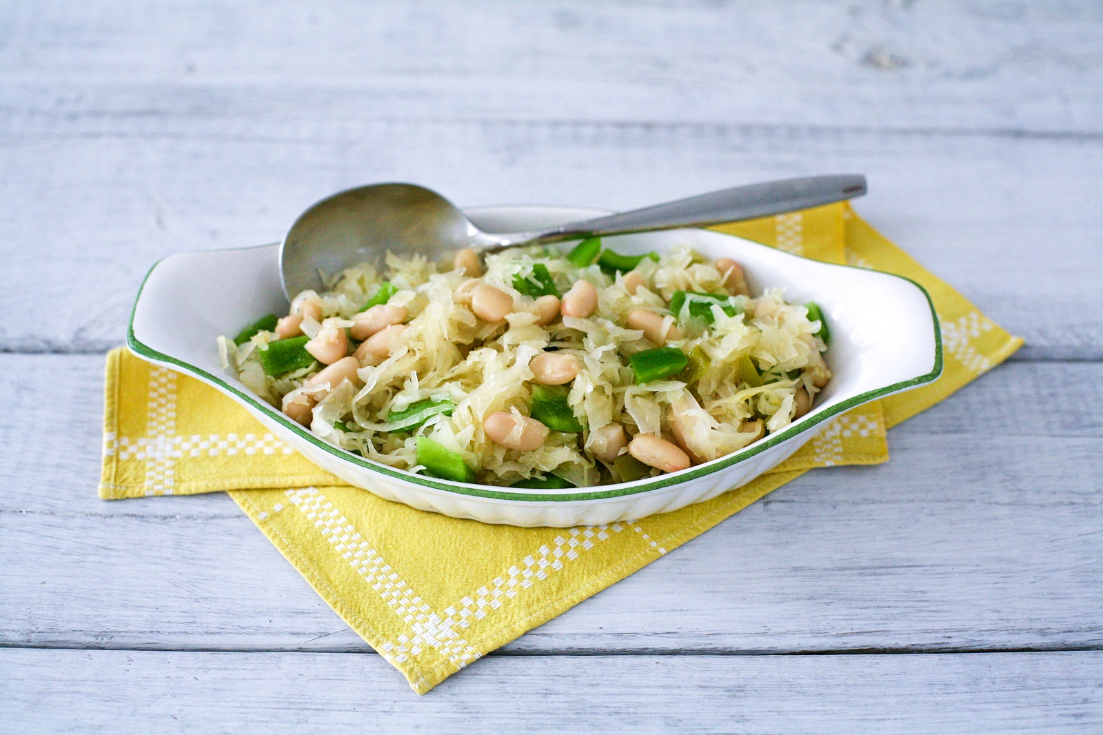 Veggipedia - Sauerkraut with white beans