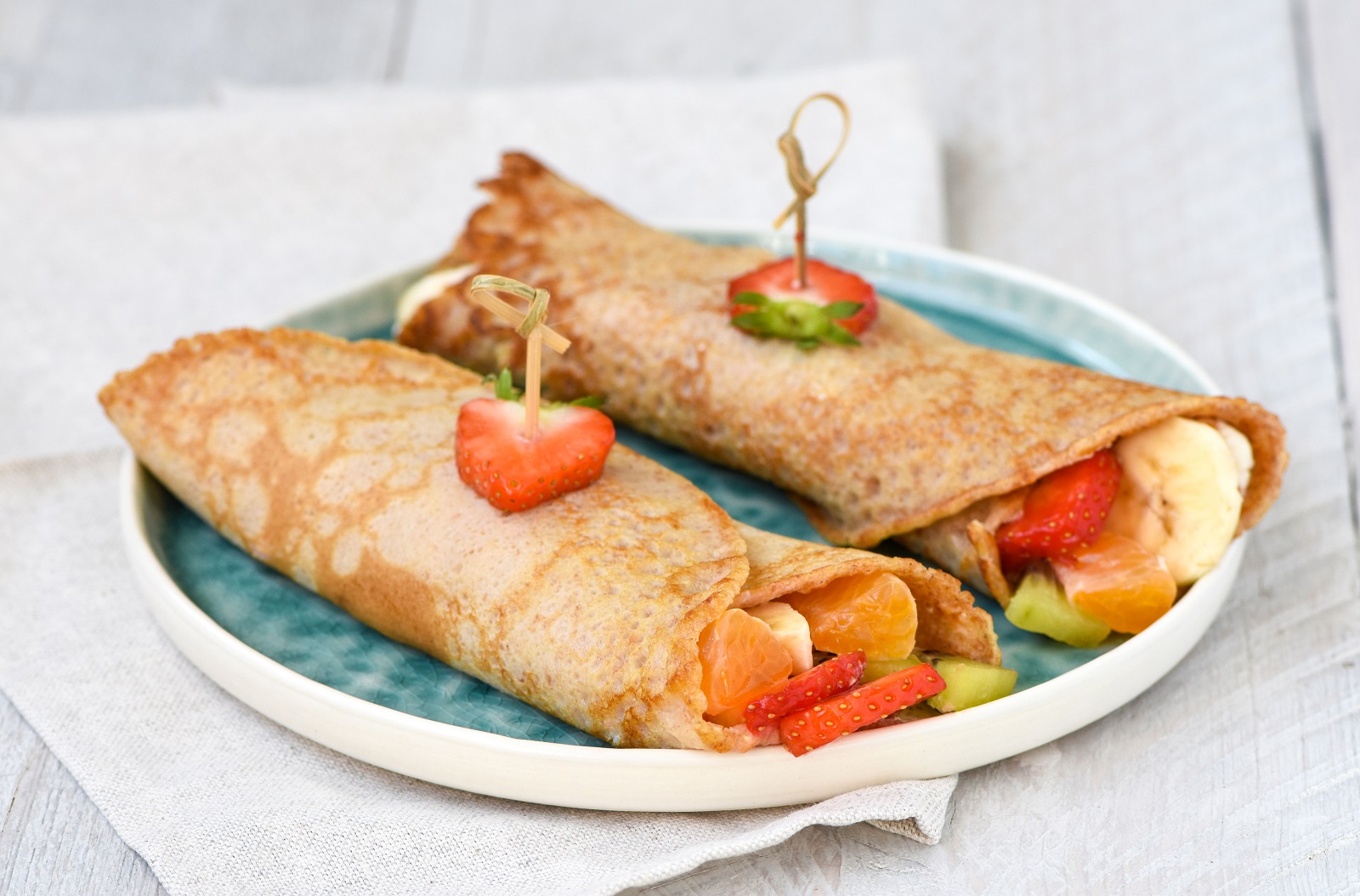 Veggipedia - Pancakes filled with fruit